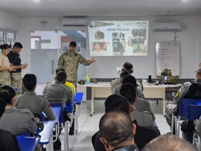 89483_policiais-de-alagoas-e-pernambuco-concluem-oficinas-praticas-do-curso-de-1-intervencao-em-cris.jpeg